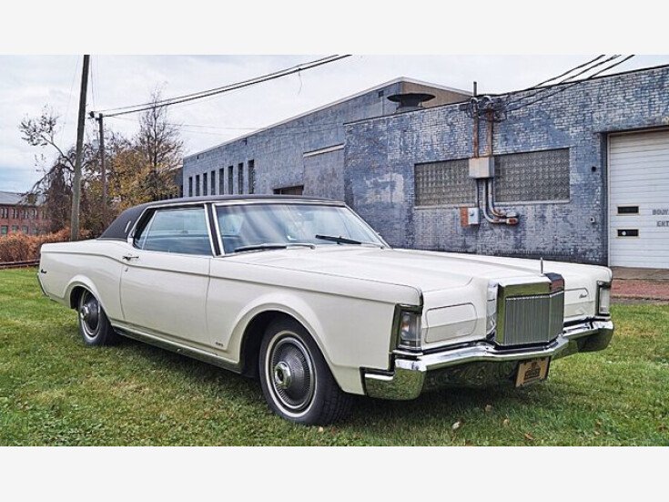 Photo for 1969 Lincoln Continental